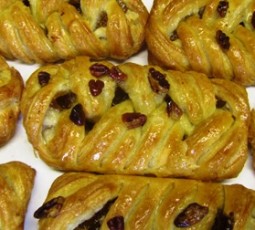 Maple & Pecan Plait