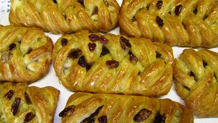 Maple & Pecan Plait