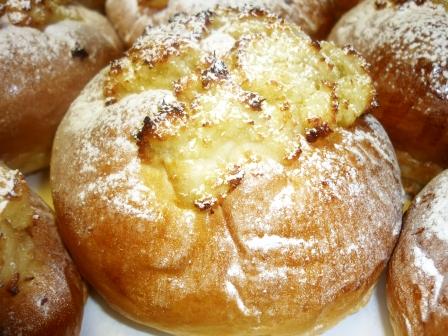 Pão de Deus (Portuguese Bun)