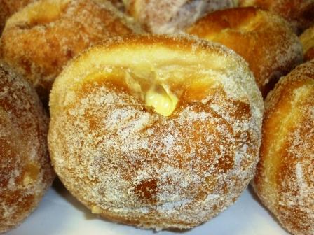 Custard Doughnuts