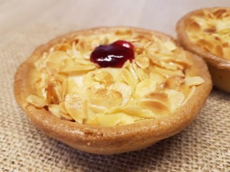 Almond Bakewell 4″