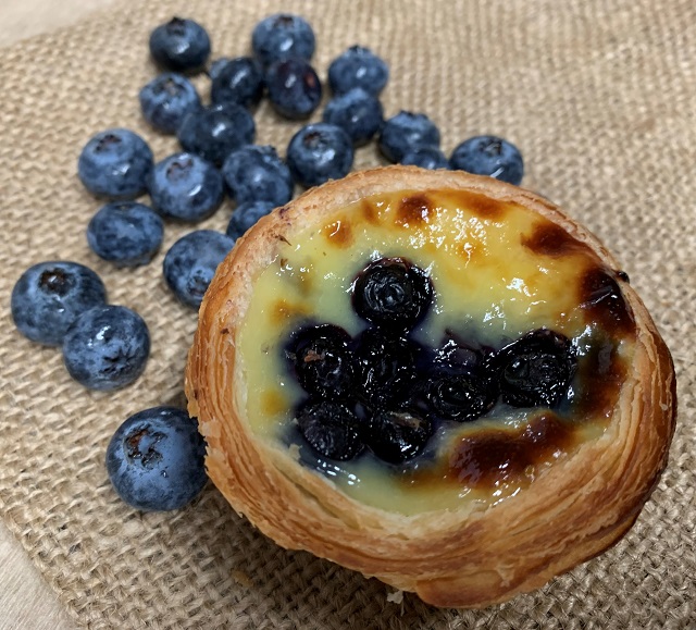 Blueberry Pastel de Nata …